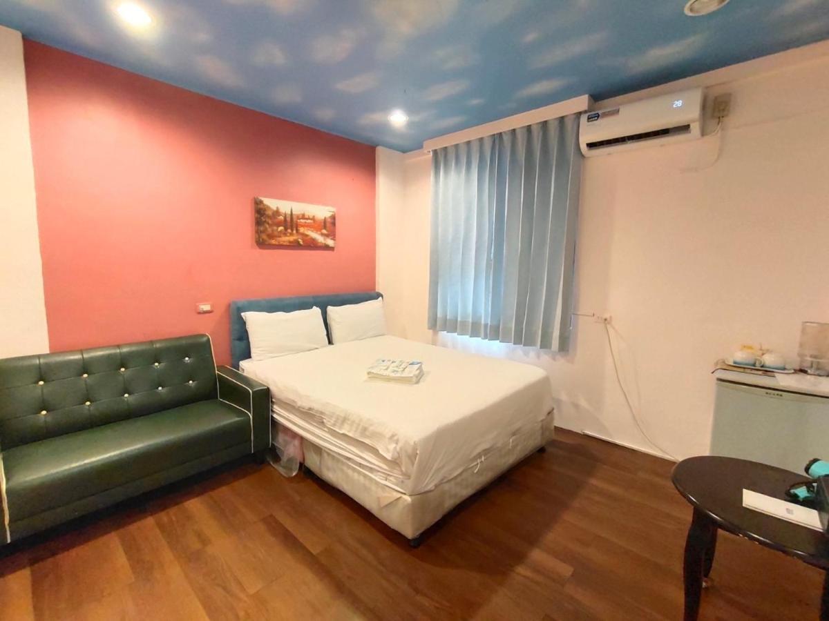 Lantian Baiyun Apartment Kota Hualien Bagian luar foto
