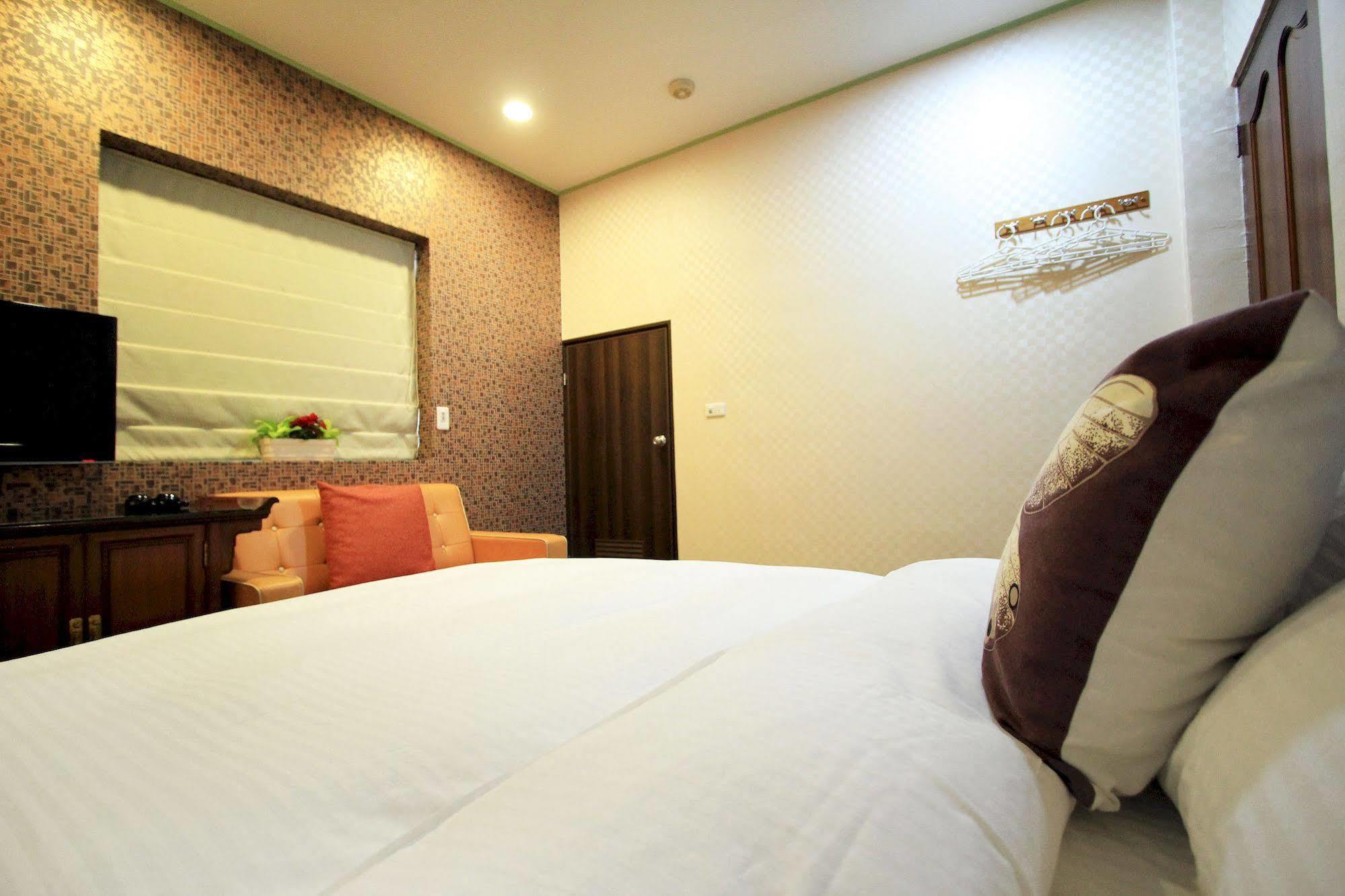 Lantian Baiyun Apartment Kota Hualien Bagian luar foto