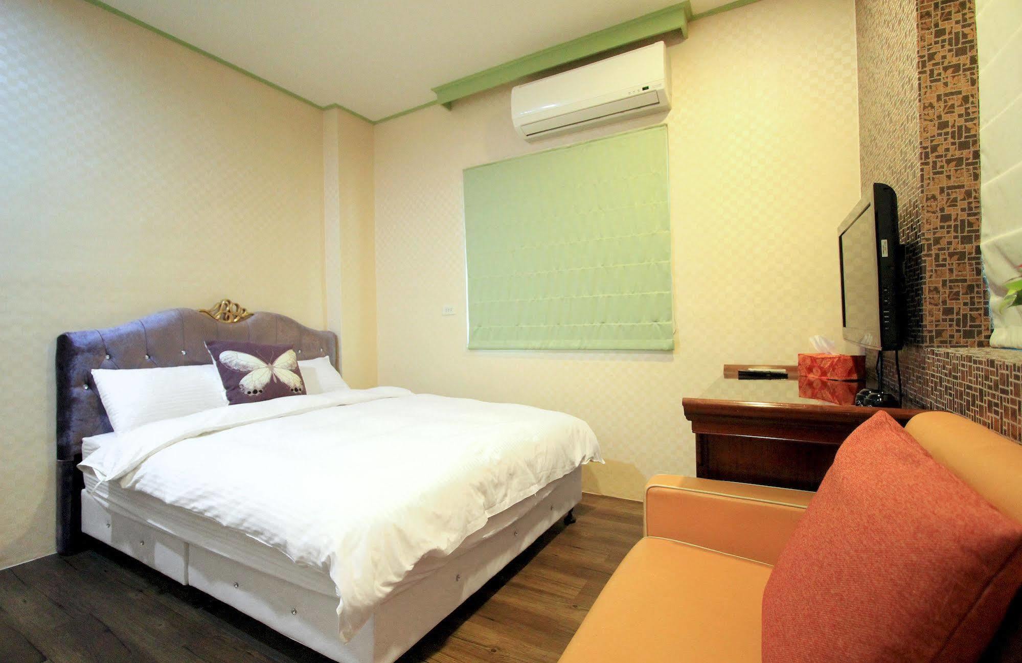 Lantian Baiyun Apartment Kota Hualien Bagian luar foto